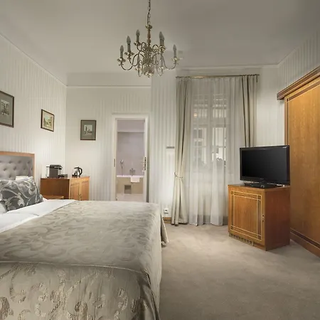 Pod Vezi 4* Praga