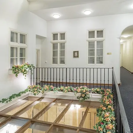 Hotel Pod Vezi Praga
