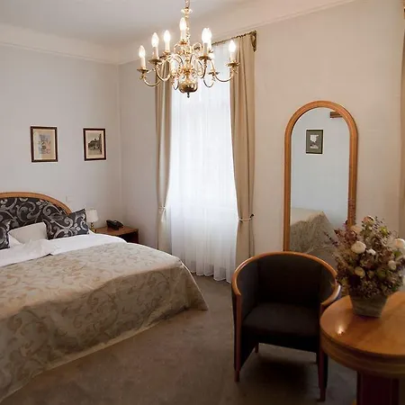 Pod Vezi Hotel Praga