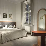 Pod Věží Hotel 4*