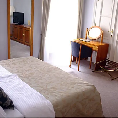 Pod Vezi Hotel 4*