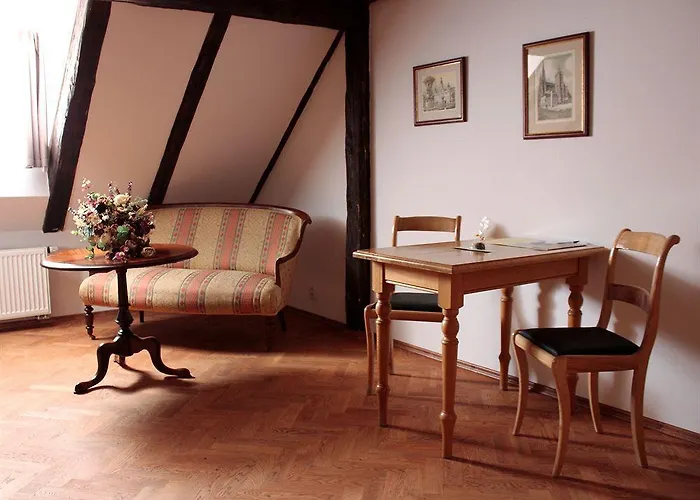 Pod Vezi מלון פראג