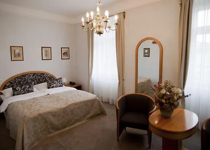 Pod Vezi מלון פראג