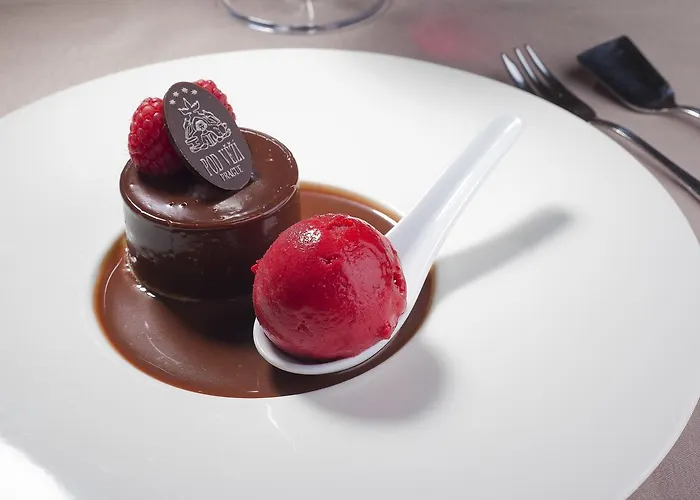 Pod Vezi מלון 4*