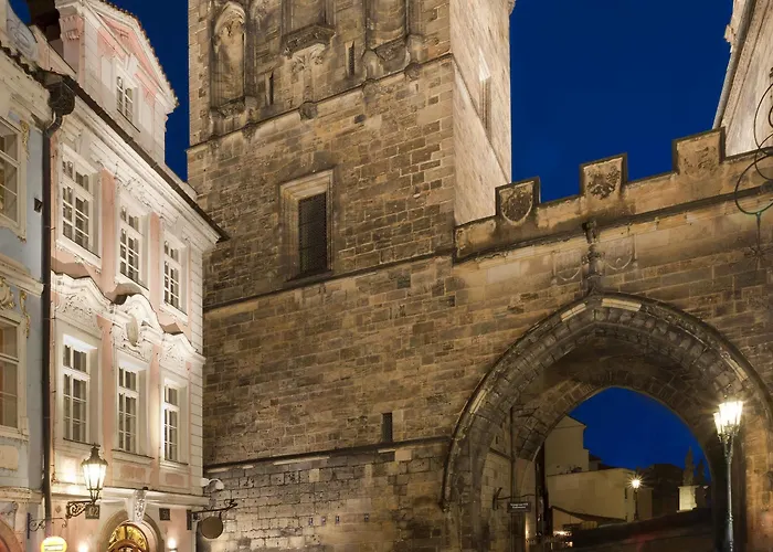 Pod Vezi 4* פראג