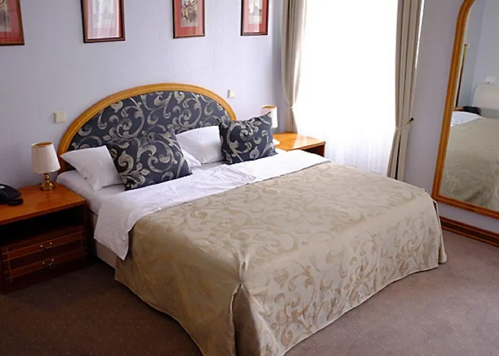 Pod Vezi מלון פראג