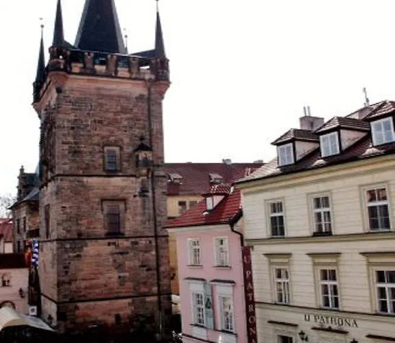 מלון Pod Vezi פראג