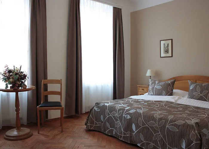 Pod Věží Hotel Praga